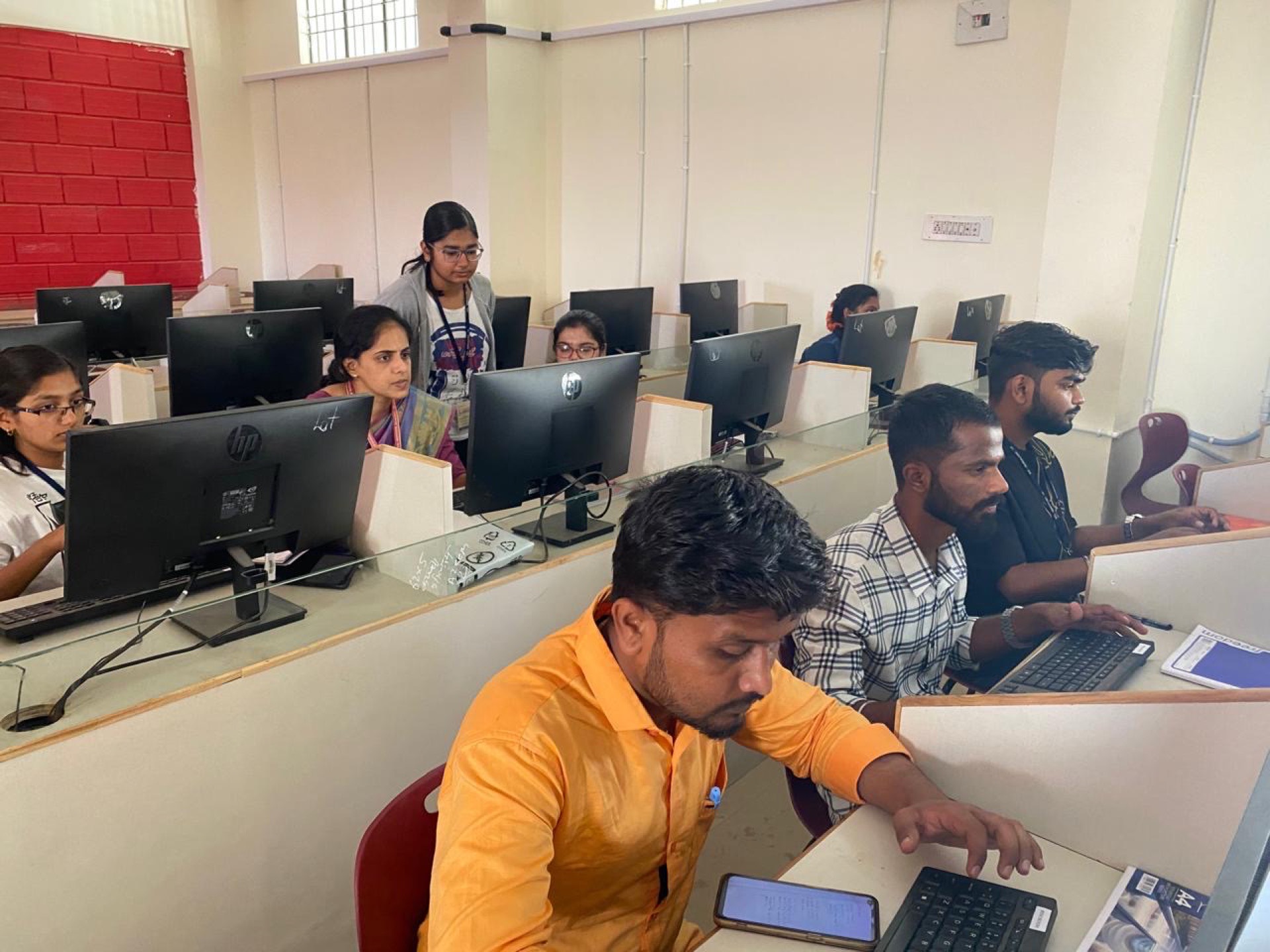Artificial Intelligence & Machine Learning laboratory