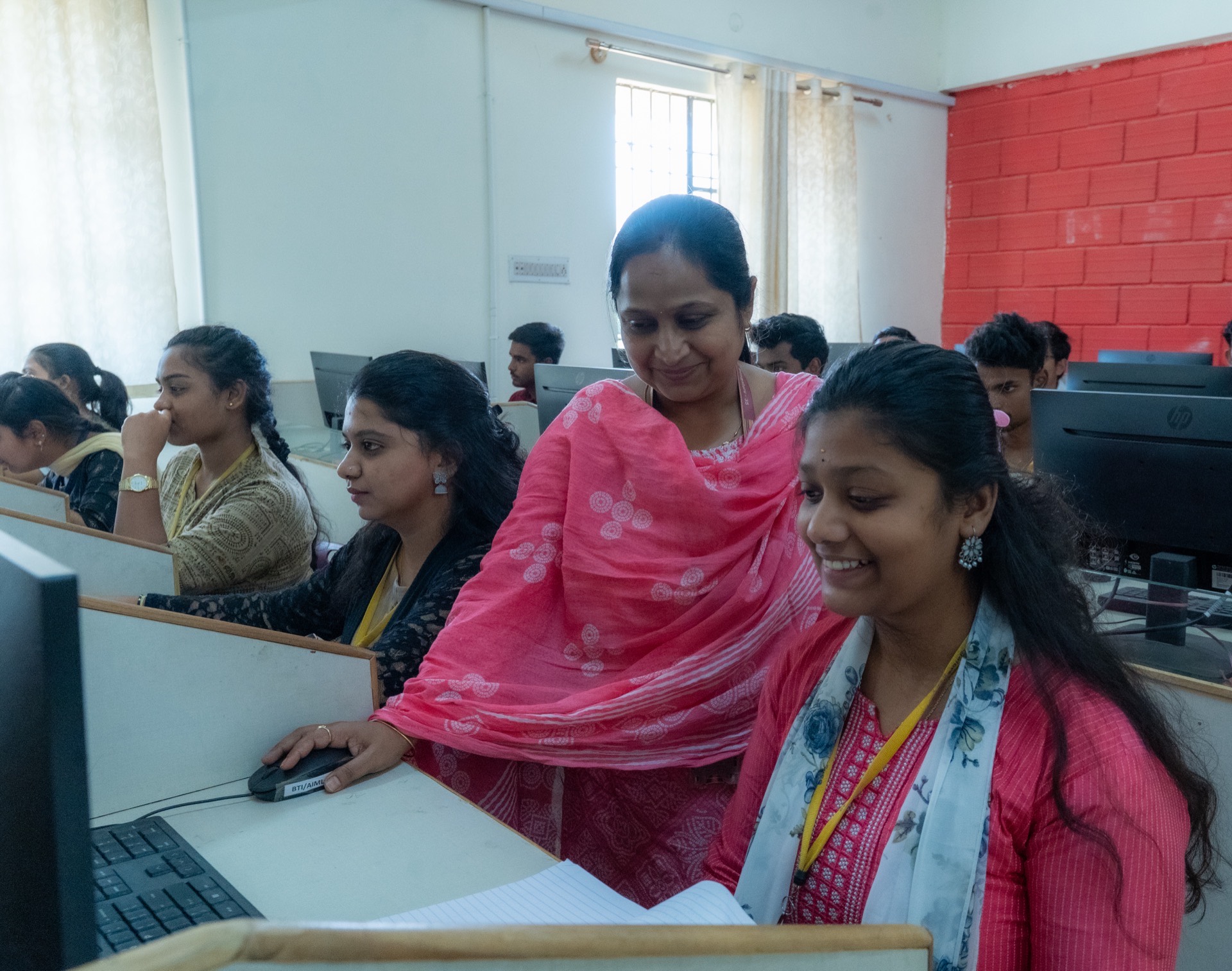 Artificial Intelligence & Machine Learning laboratory