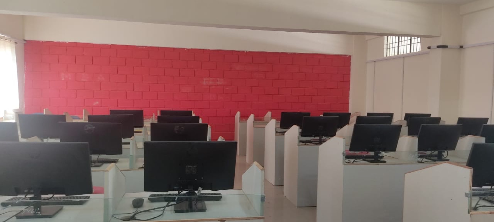 Artificial Intelligence & Machine Learning laboratory
