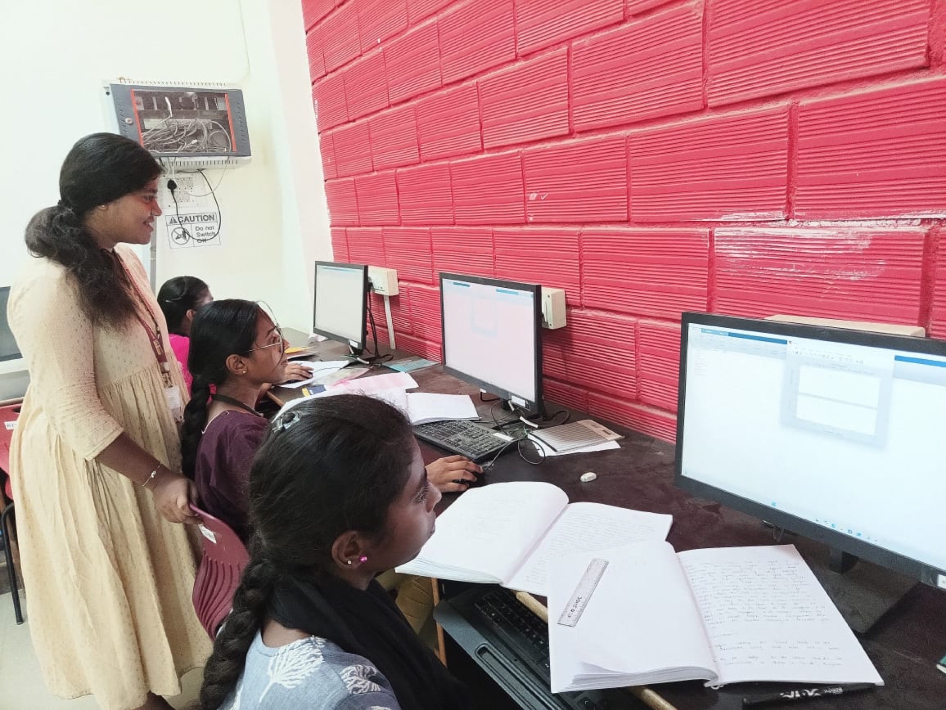 Electronics & Communication Engineering laboratory