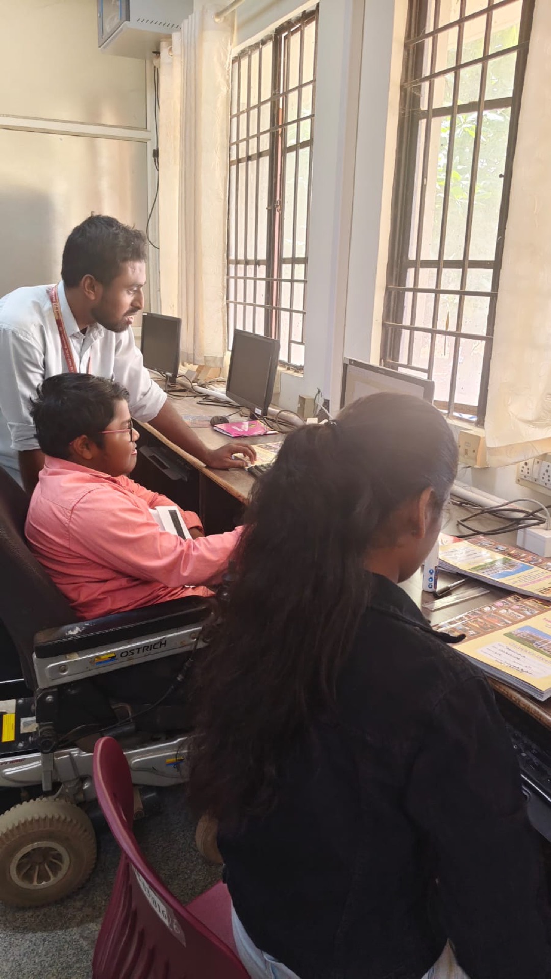 Electronics & Communication Engineering laboratory