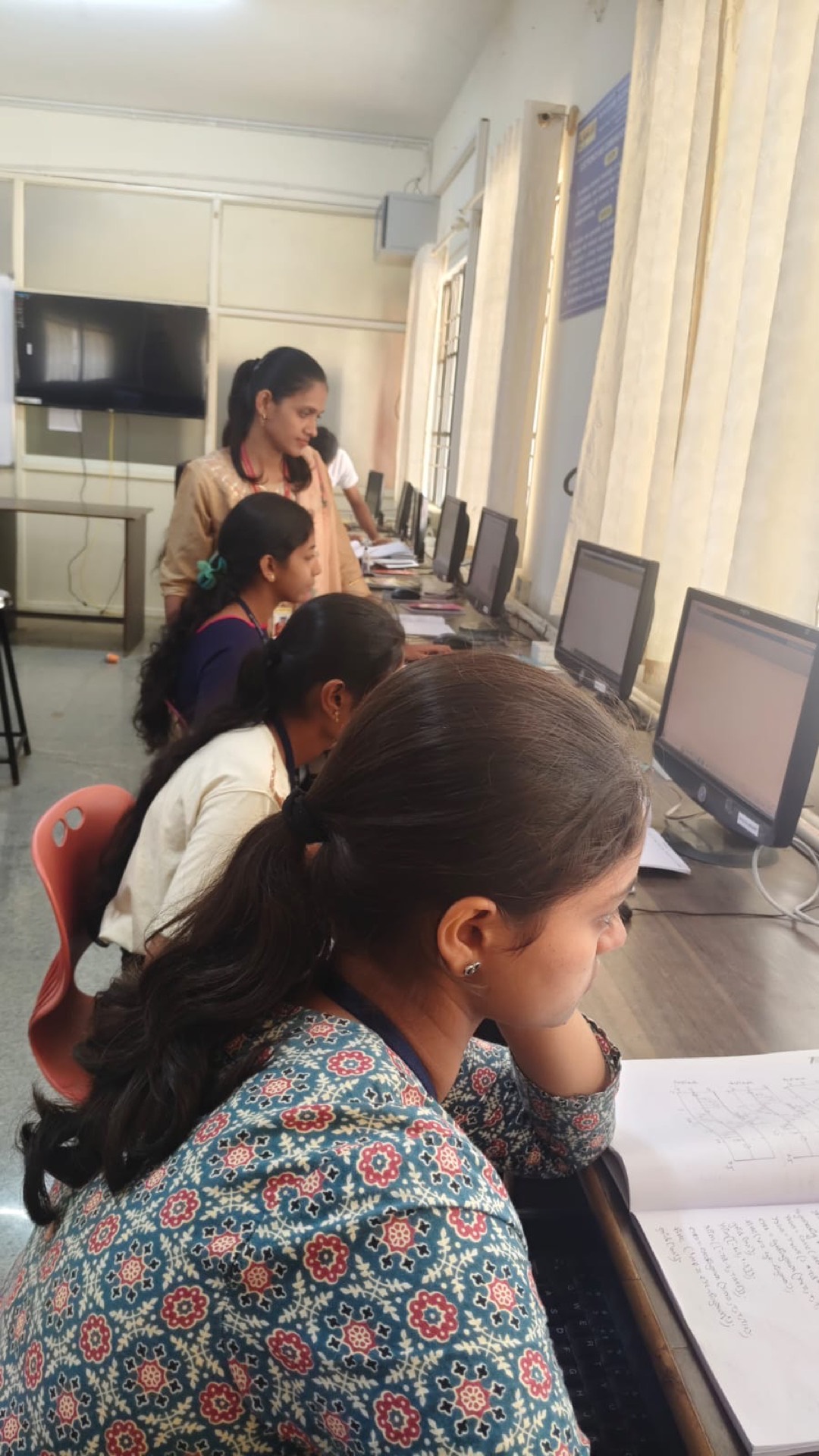 Electronics & Communication Engineering laboratory